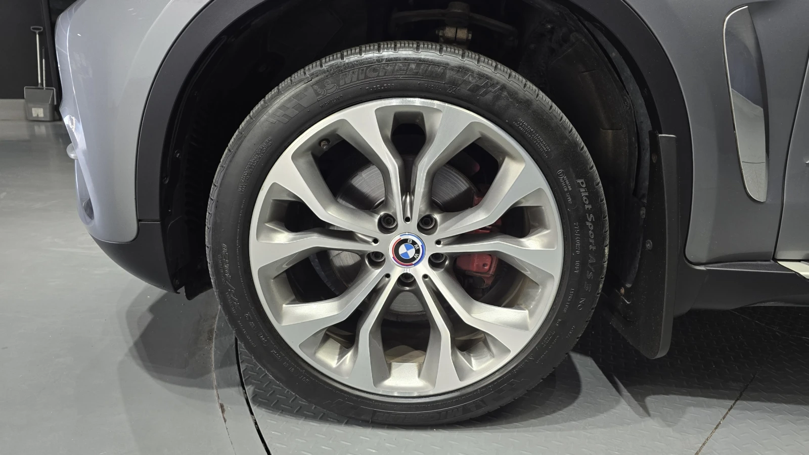 BMW X6 xDrive30d* ЕЛ. БАГАЖНИК* 360* HUD* КРАЙНА ЦЕНА, снимка 5 - Автомобили и джипове - 55367104