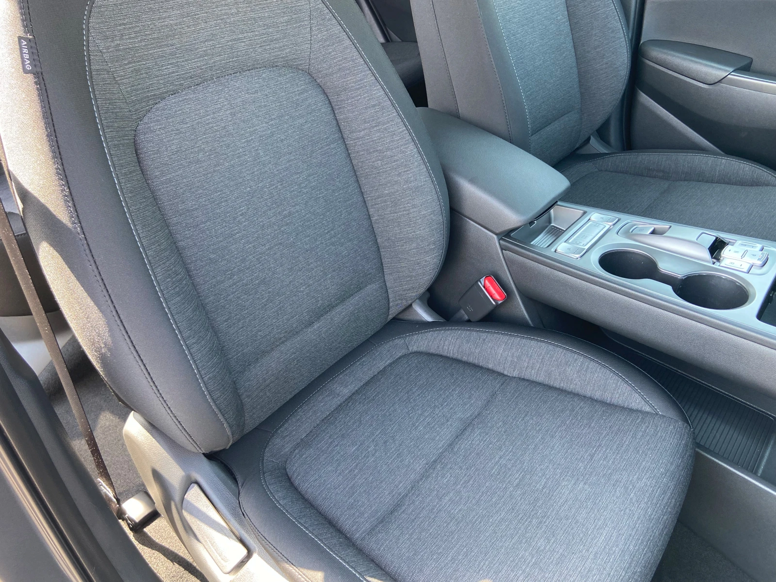 Hyundai Kona SOH100%-Термо помпа!, снимка 13 - Автомобили и джипове - 55903088
