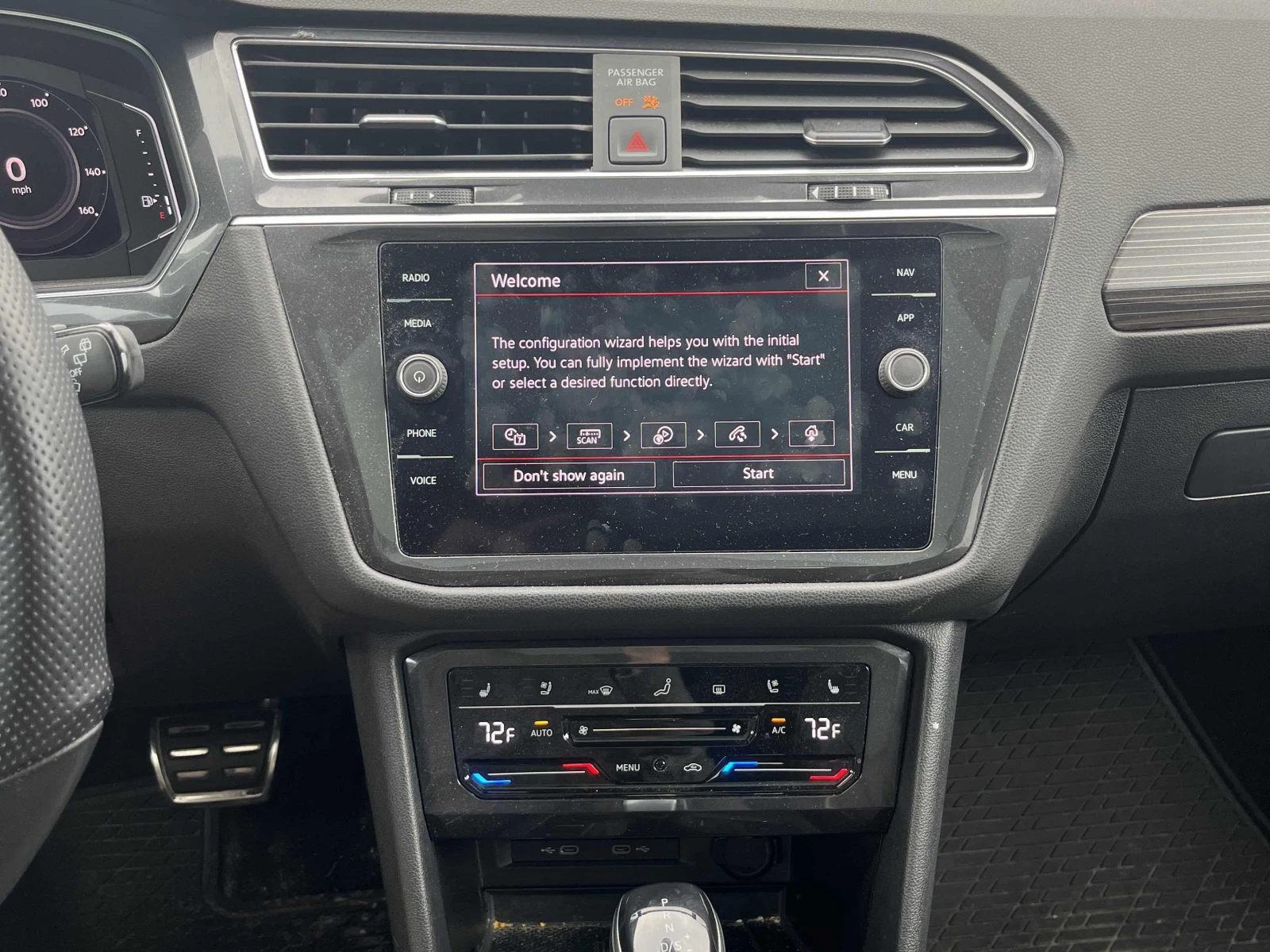 VW Tiguan Highline R-Line / 360 / DIS / Fender / Обдухване, снимка 9 - Автомобили и джипове - 55993241