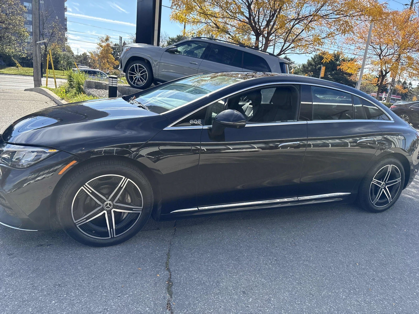 Mercedes-Benz EQE 350* 4�4* Amg-pack* 360* Brum* Pano* �����*  | Mobile.bg � ����������� 3