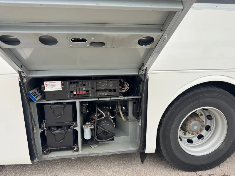 Mercedes-Benz Intouro ME H KLIMA 64 седящи и 23 прав., снимка 11 - Бусове и автобуси - 52365378