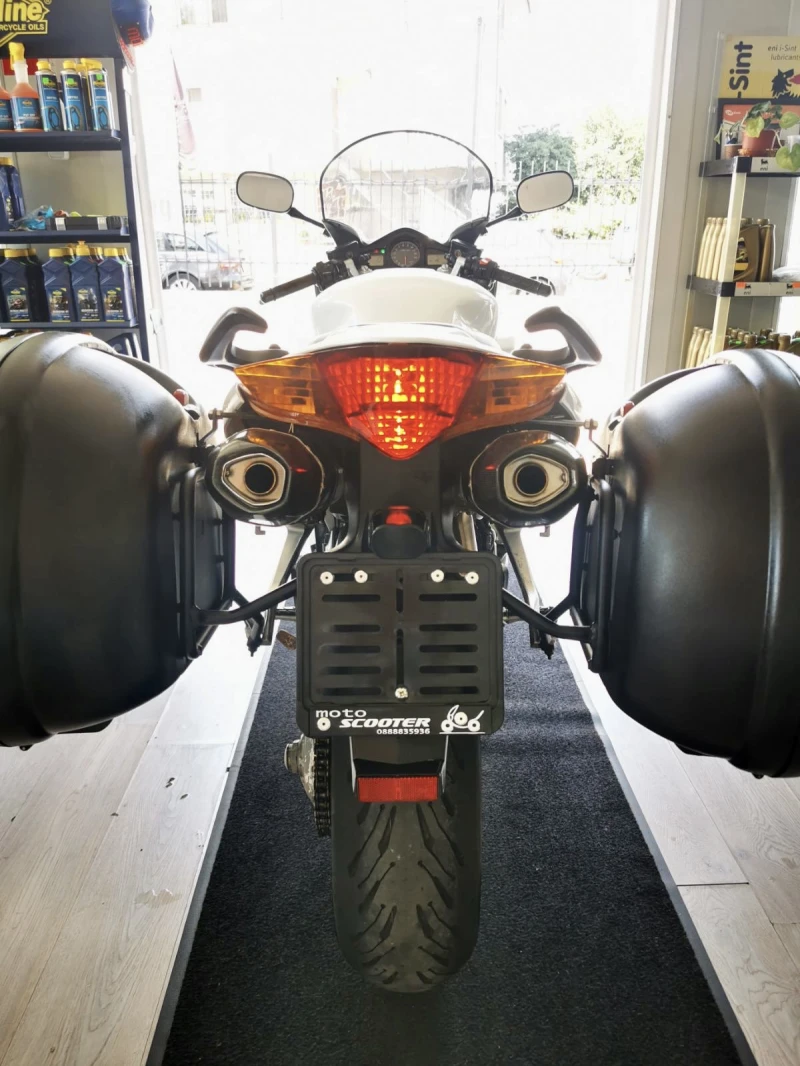 Honda Vfr 800i, снимка 7 - Мотоциклети и мототехника - 51096187