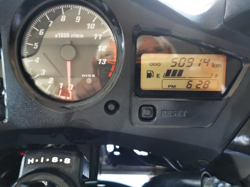 Honda Vfr 800i, снимка 2 - Мотоциклети и мототехника - 51096187