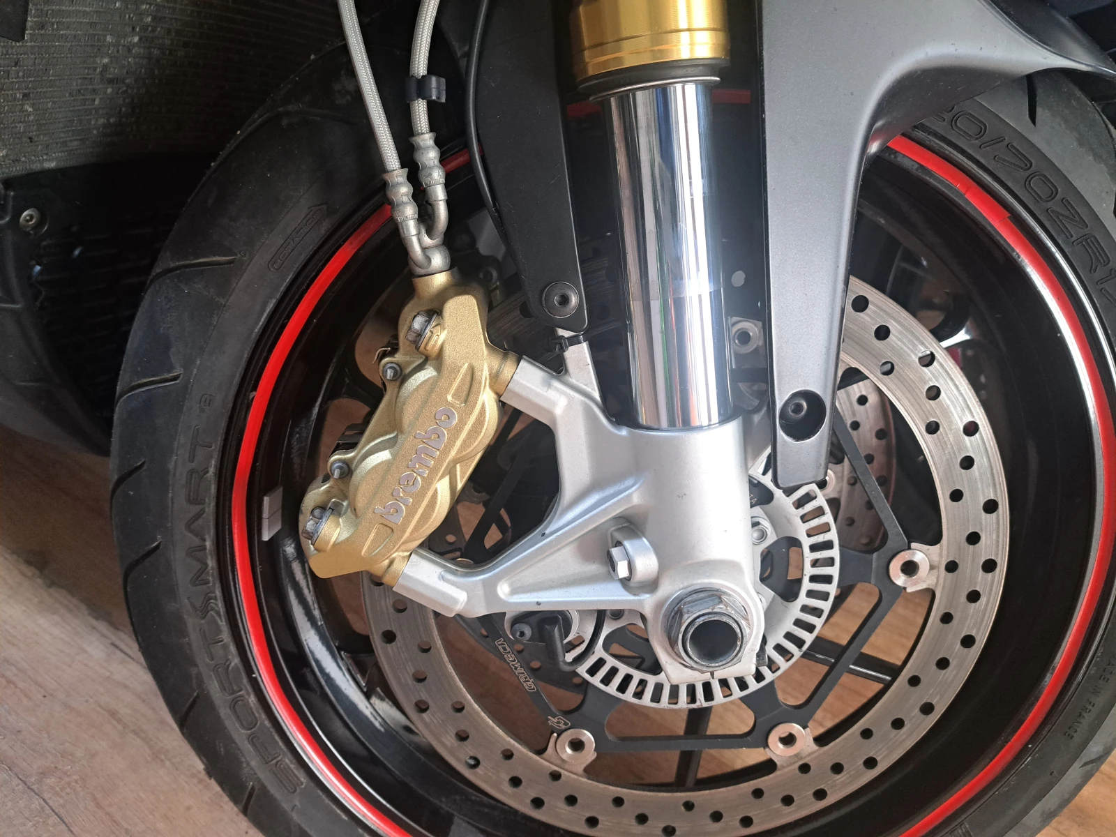 Aprilia Tuono v4 APRC ABS TRC | Mobile.bg � ����������� 12