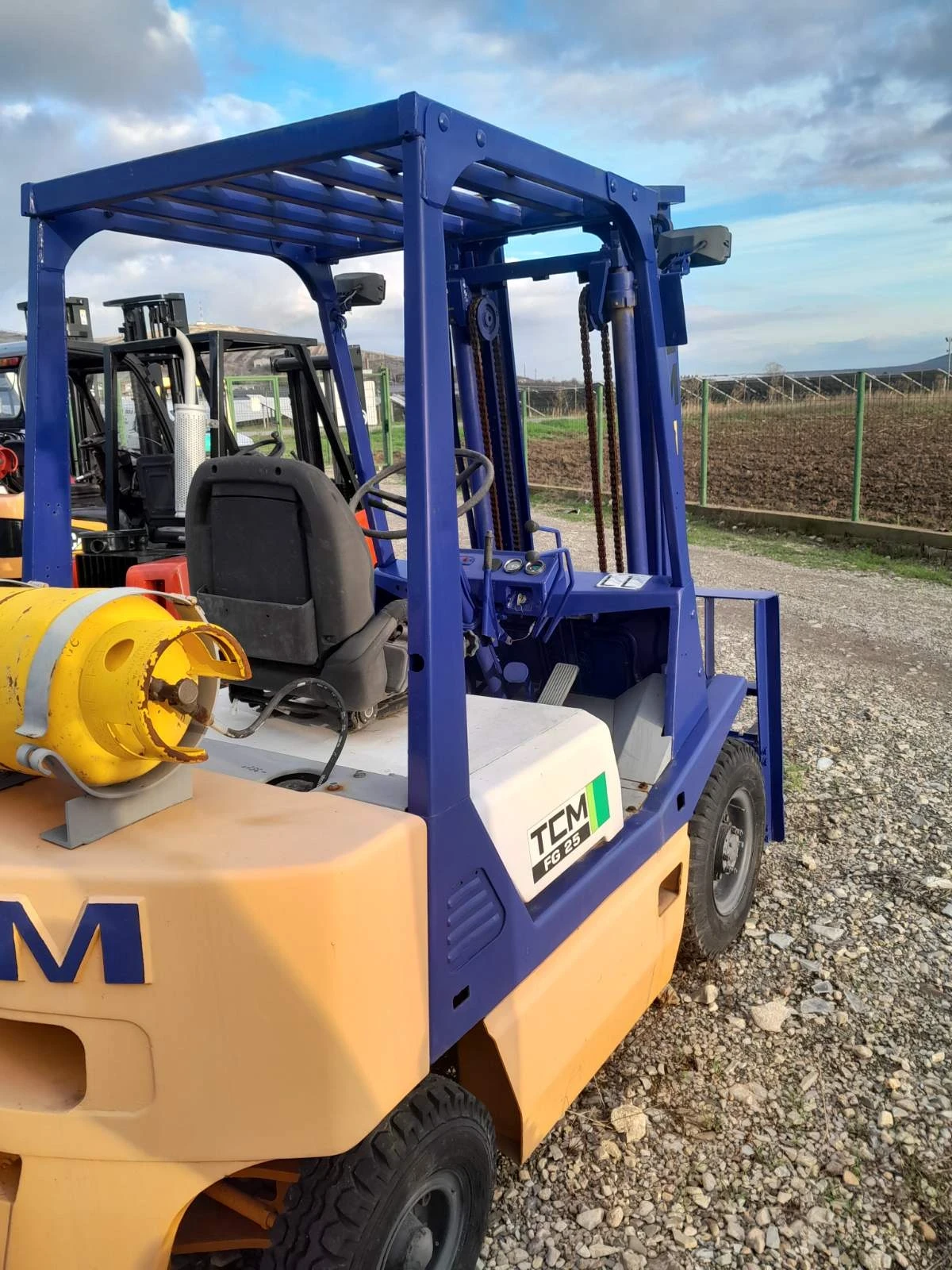 ������� TCM ��� 2.5���� | Mobile.bg � ����������� 3