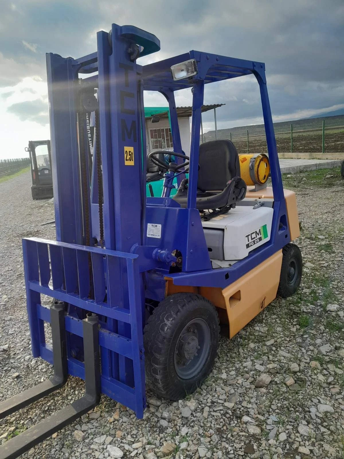 ������� TCM ��� 2.5���� | Mobile.bg � ����������� 5