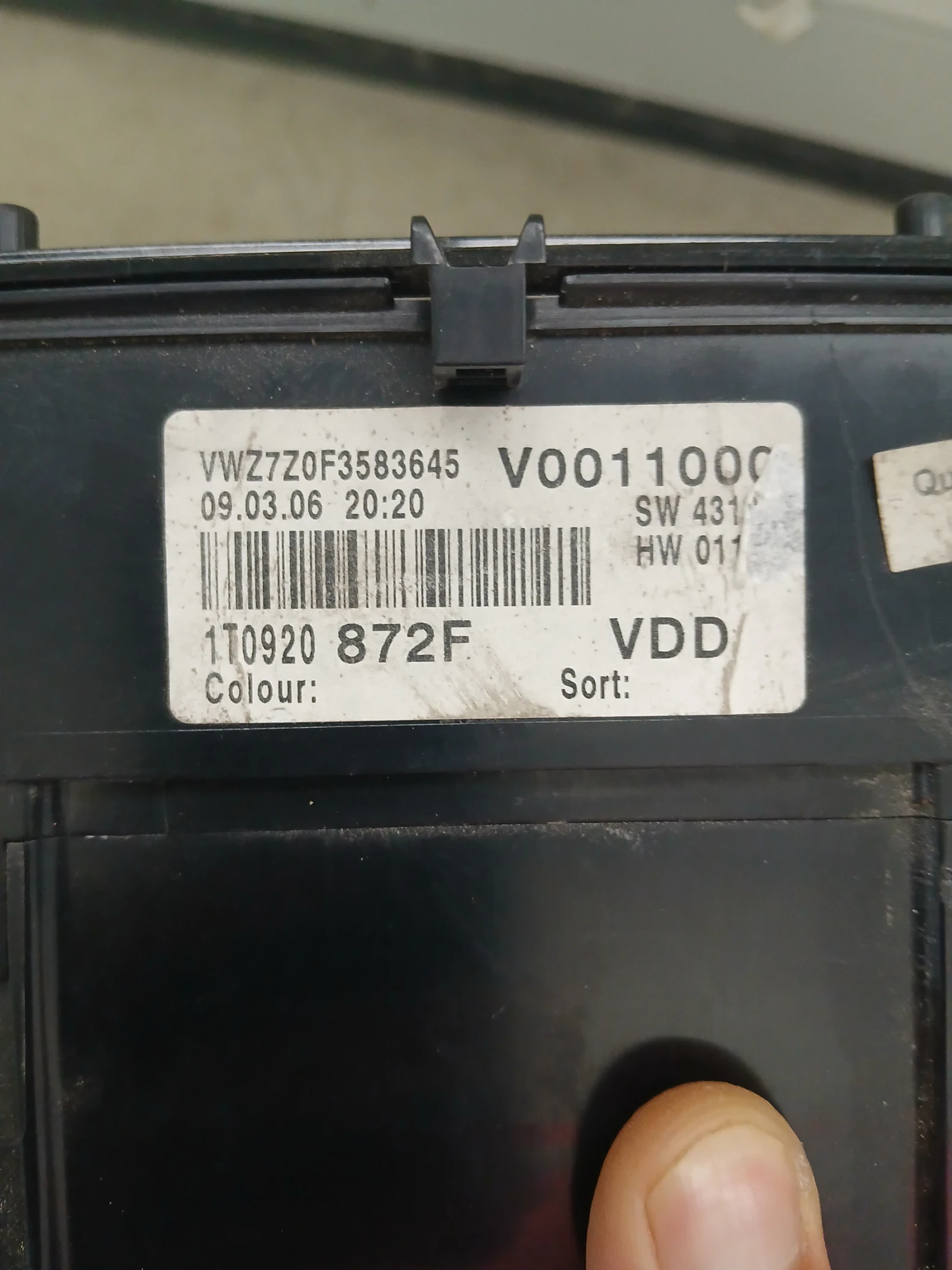 1T0920 872F километраж VW Touaran, снимка 3 - Части - 55203162