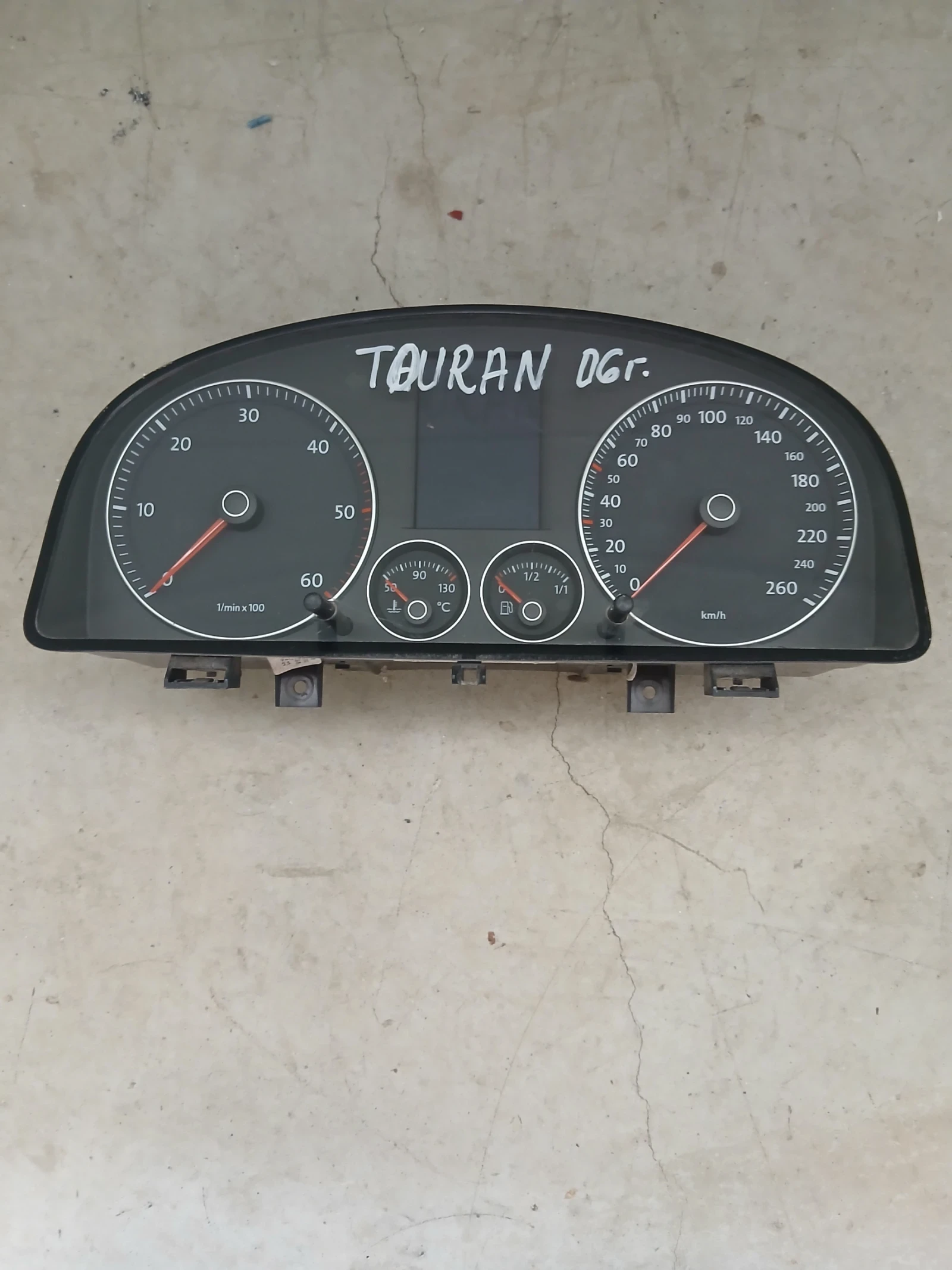 1T0920 872F километраж VW Touaran