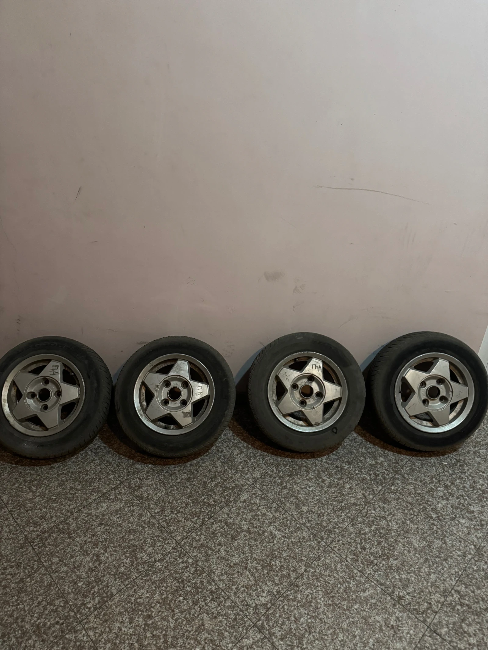 ���� � ������ 165/70R13 �� VW Polo | Mobile.bg � ����������� 1
