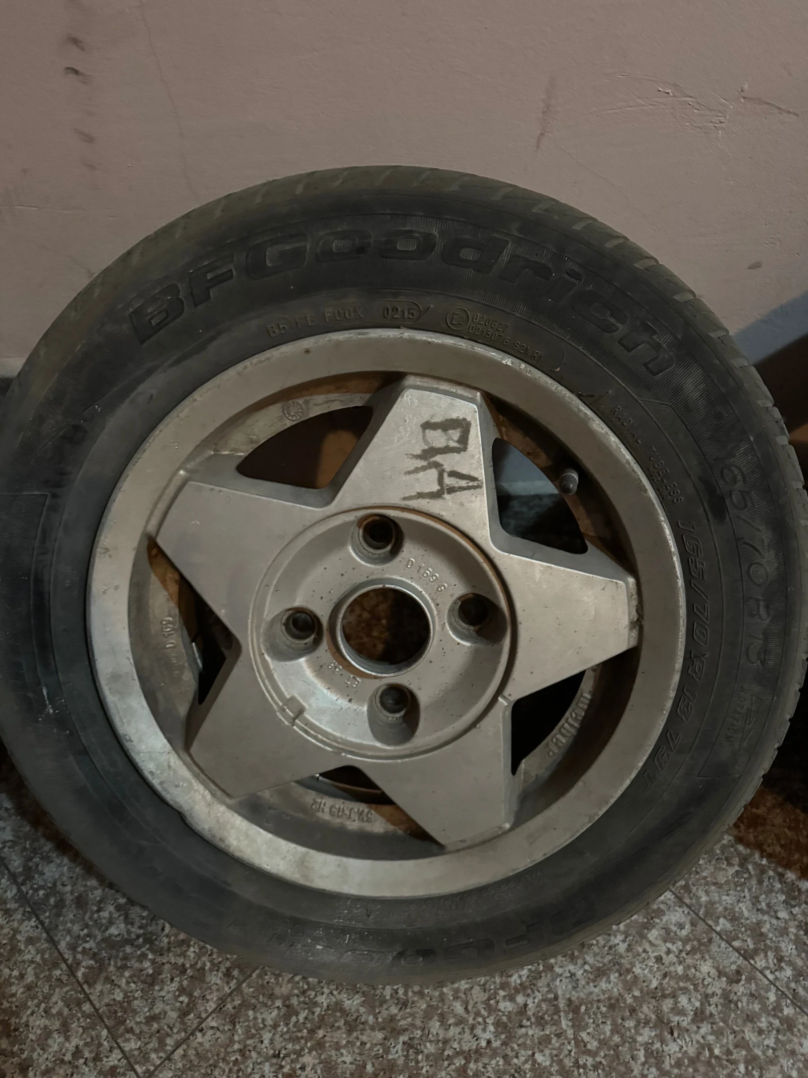 ���� � ������ 165/70R13 �� VW Polo | Mobile.bg � ����������� 2