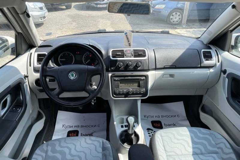 Skoda Roomster 1.4TDI Регистриран, снимка 11 - Автомобили и джипове - 46658246