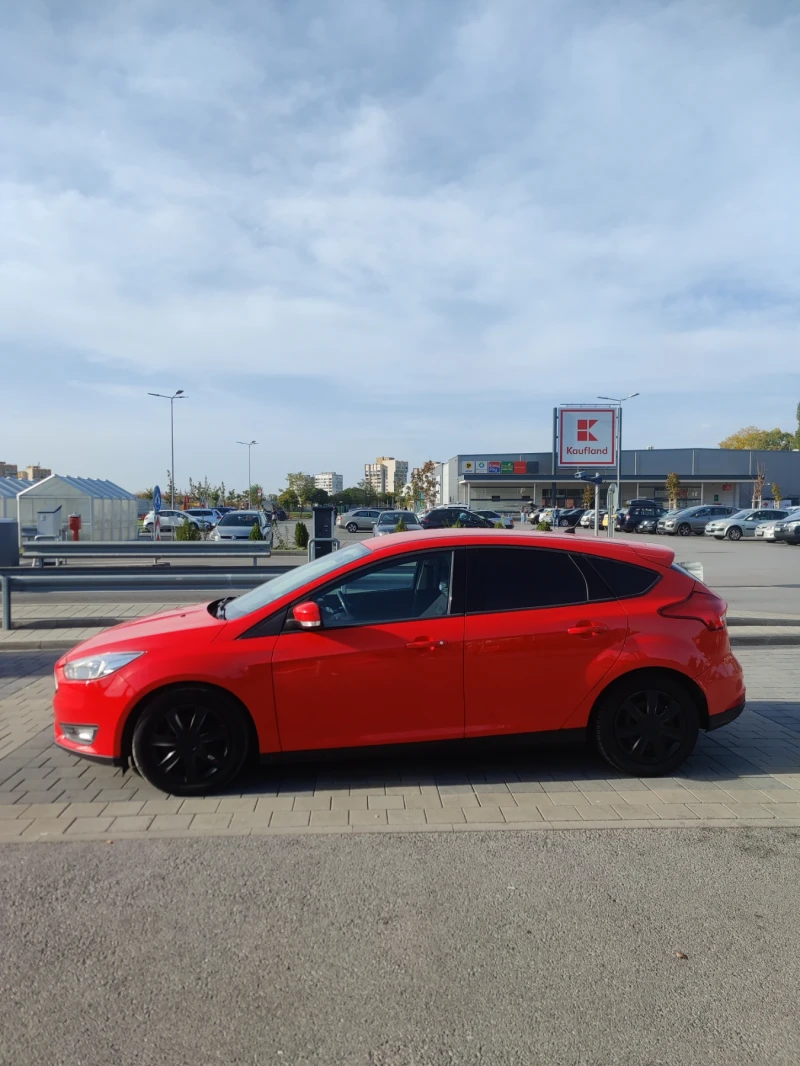 Ford Focus 1.0, снимка 5 - Автомобили и джипове - 47533753