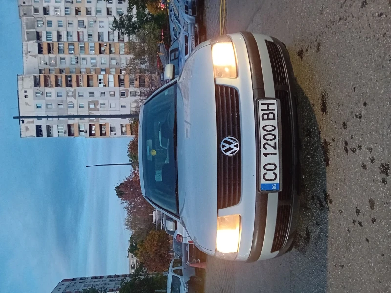 VW Passat, снимка 7 - Автомобили и джипове - 47582259