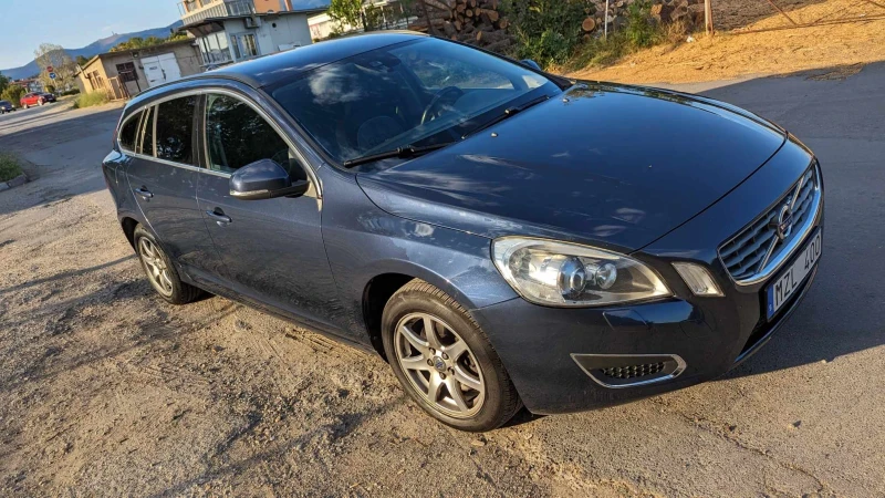 Volvo V60 1.6 d2, снимка 3 - Автомобили и джипове - 49494027