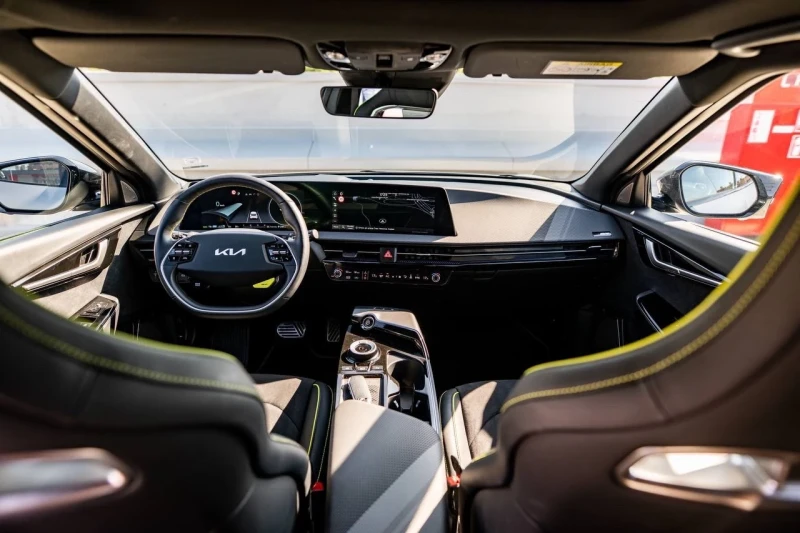 Kia EV6 GT line, снимка 15 - Автомобили и джипове - 51908965