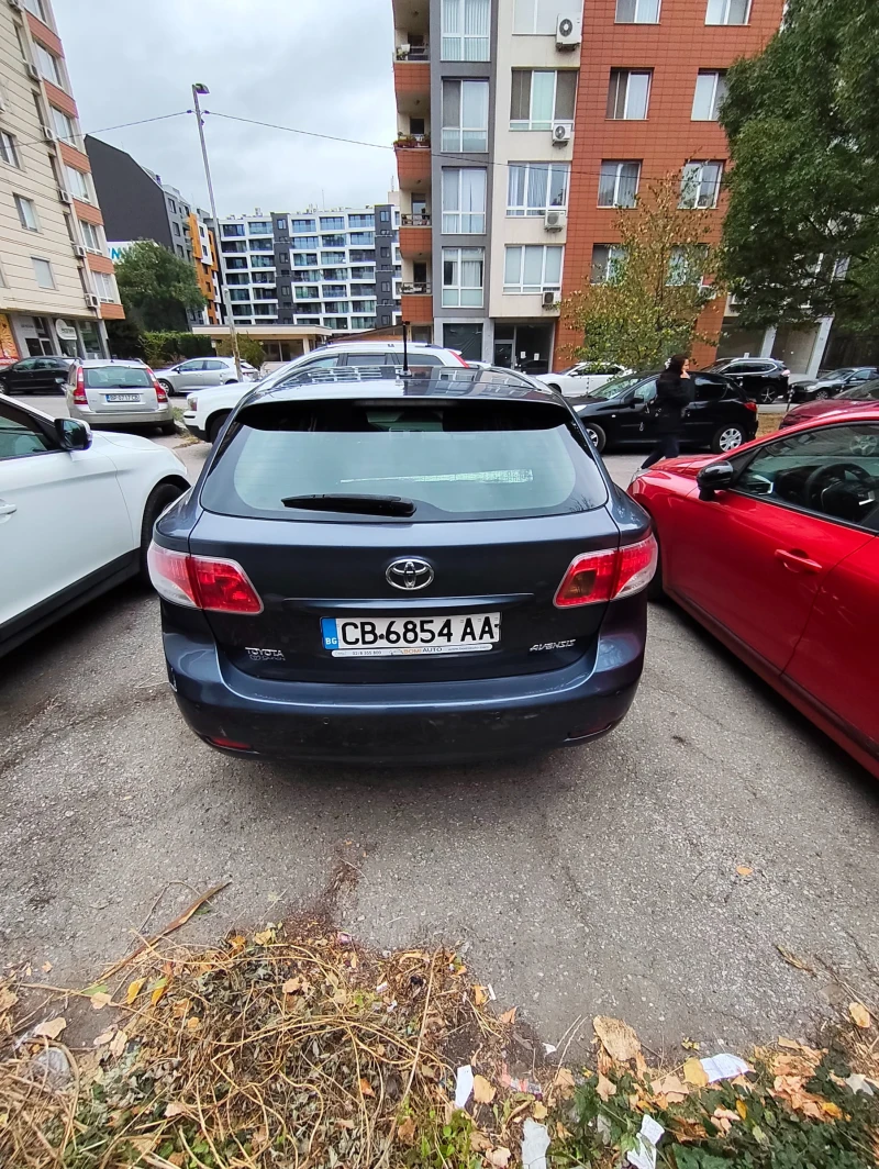 Toyota Avensis, снимка 4 - Автомобили и джипове - 52121536
