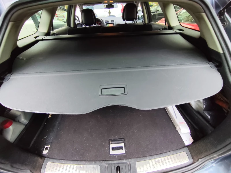 Toyota Avensis, снимка 11 - Автомобили и джипове - 52121536