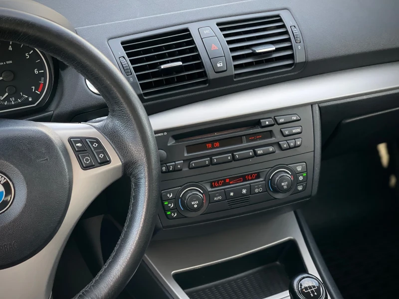 BMW 116, снимка 13 - Автомобили и джипове - 52554702