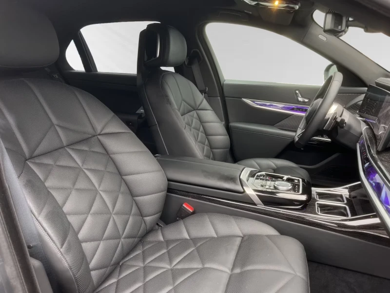 BMW 740 xDRIVE/300HP/M-SPORT/SKY-LOUNGE/360/ACC/MEMO/969f, снимка 12 - Автомобили и джипове - 52711608