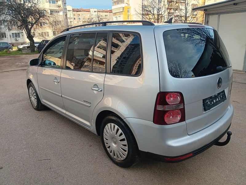 VW Touran 2.0TDI, снимка 5 - Автомобили и джипове - 52851024