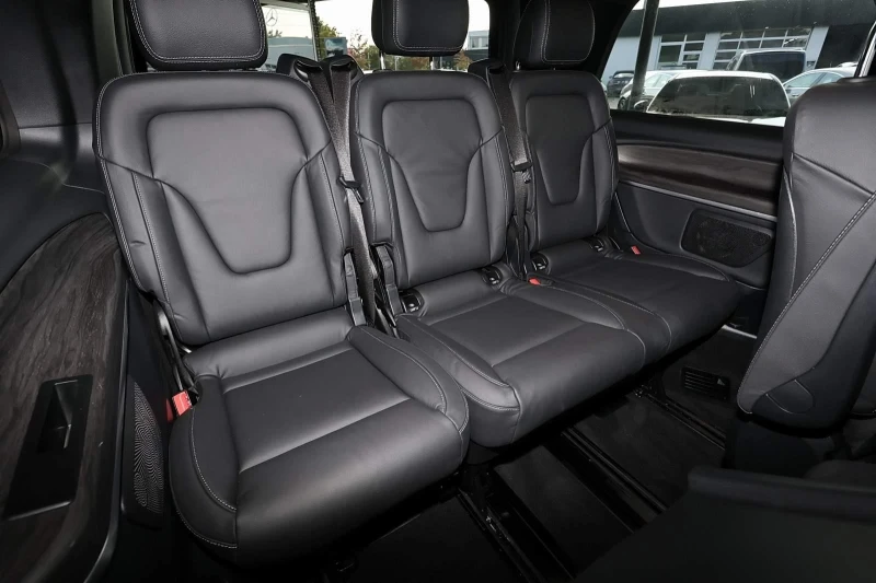 Mercedes-Benz V 300 d/AMG/4-MATIC/LONG/AVANTGARDE/BURM/360/NIGHT/, снимка 13 - Автомобили и джипове - 52875505