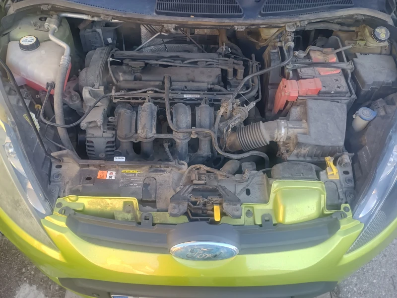 Ford Fiesta, снимка 16 - Автомобили и джипове - 52937889