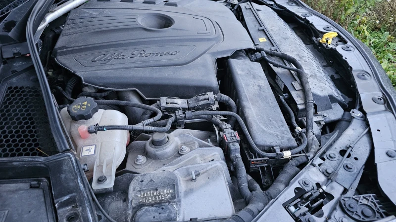 Alfa Romeo Giulia (952) 2.2L Turbo Diesel, снимка 14 - Автомобили и джипове - 53071610
