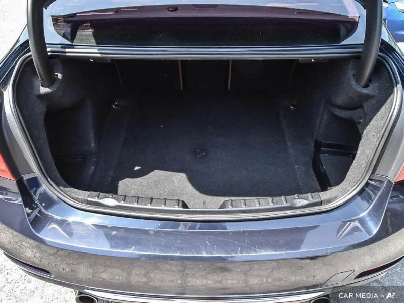 BMW 335 RWD* АвтоКредит* (ЦЕНА ДО БГ), снимка 16 - Автомобили и джипове - 53252699