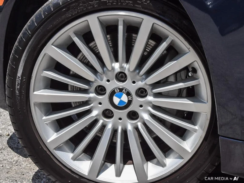 BMW 335 RWD* АвтоКредит* (ЦЕНА ДО БГ), снимка 6 - Автомобили и джипове - 53252699