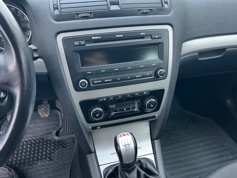 Skoda Octavia 1.8 160 коня 4х4 75000км! Нов внос Австрия, снимка 14 - Автомобили и джипове - 53286219