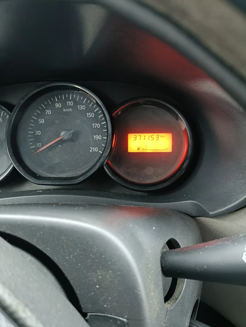 Dacia Dokker, снимка 8 - Автомобили и джипове - 53371046