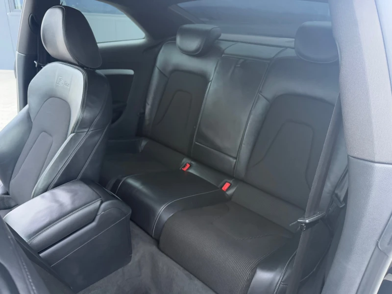 Audi A5 2.0TDI 163 ks S line Собствен лизинг !!!, снимка 14 - Автомобили и джипове - 53434772