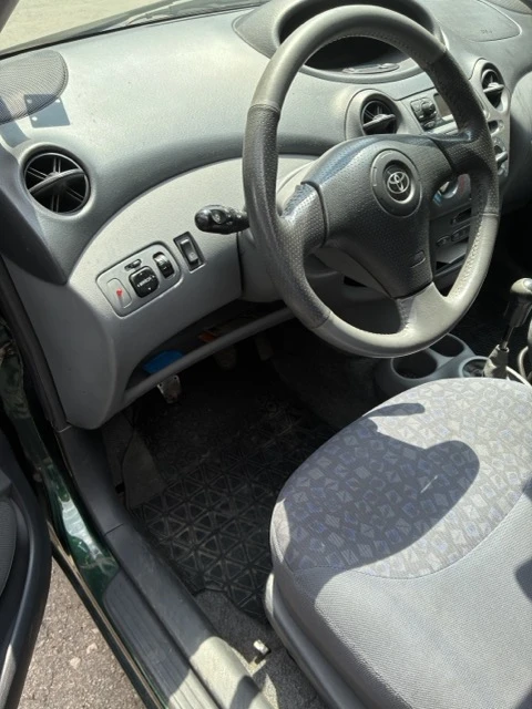 Toyota Yaris, снимка 8 - Автомобили и джипове - 55920267