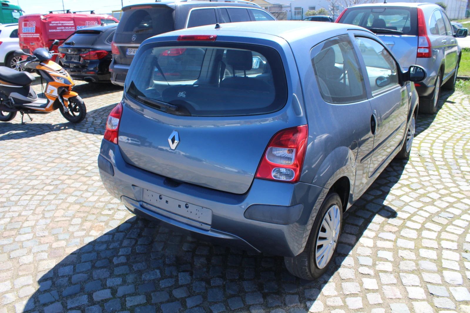 Renault Twingo 1.2I НОВ ВНОС - изображение 3