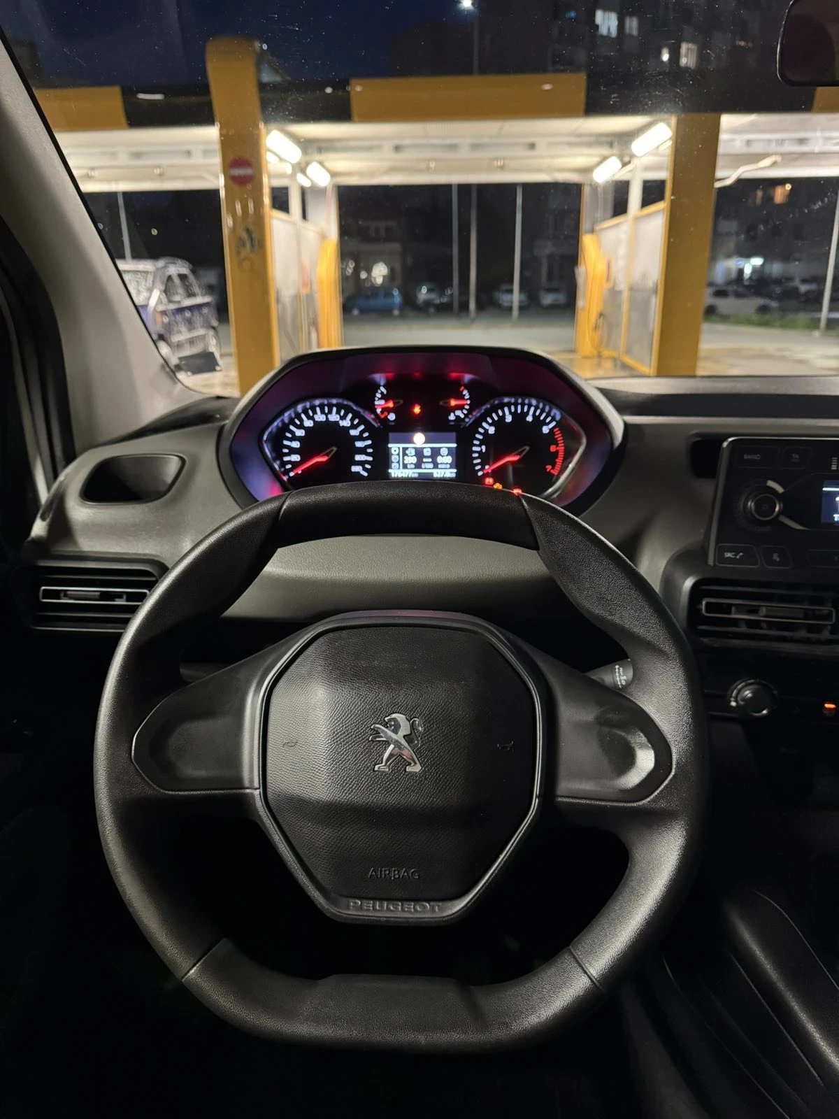 Peugeot Rifter   | Mobile.bg   13