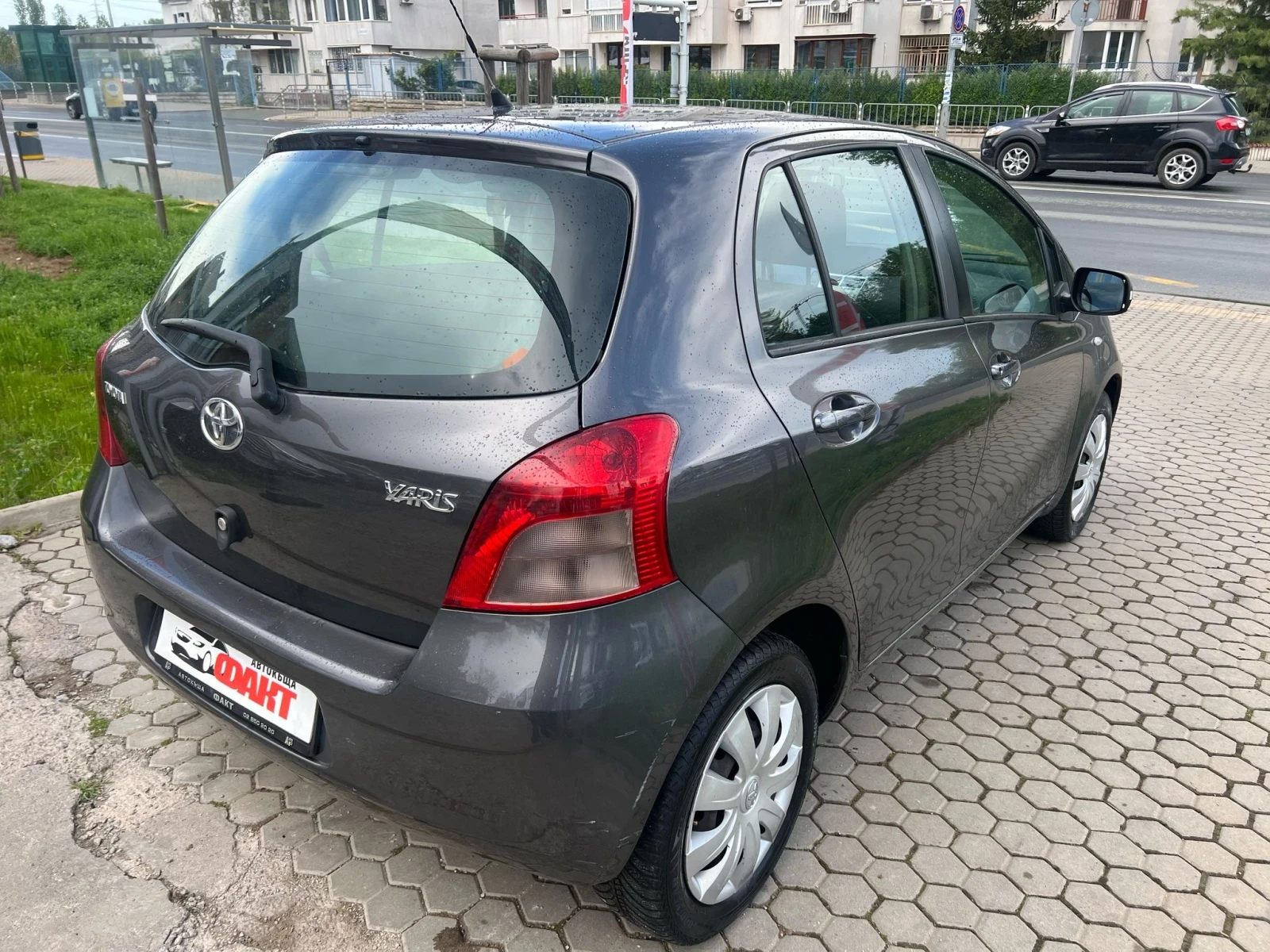 Toyota Yaris 1.3VVT-i/154 000 РЕАЛНИ КМ ! ! !  - изображение 2