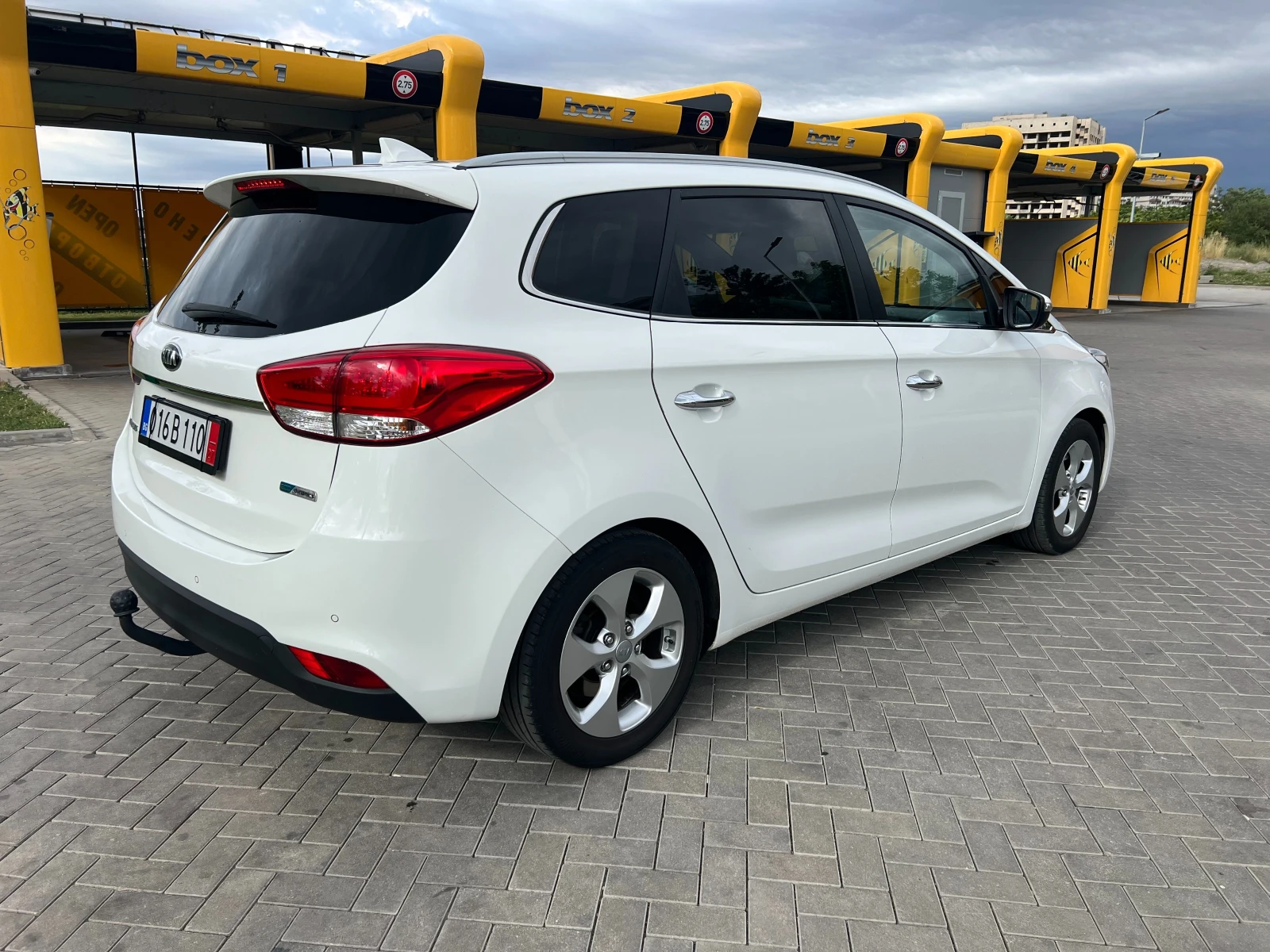 Kia Carens 1.7 DIESEL AUTOMAT 141 P.S  - изображение 8