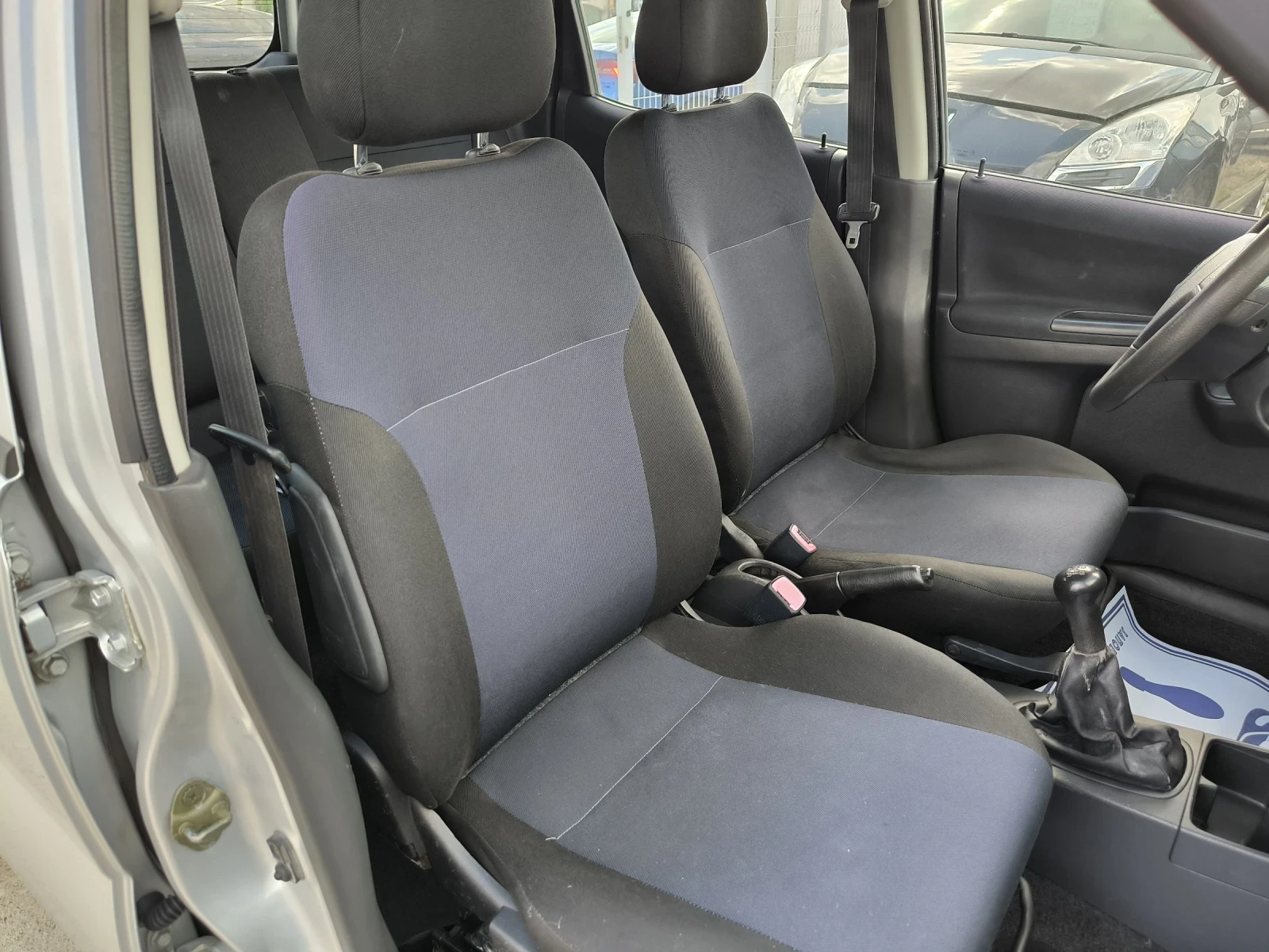Subaru Justy 1.3i - изображение 7