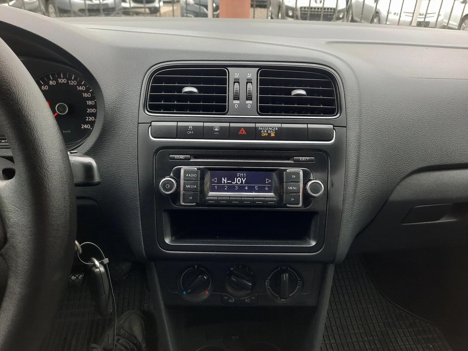 VW Polo 1.2i | Mobile.bg   12