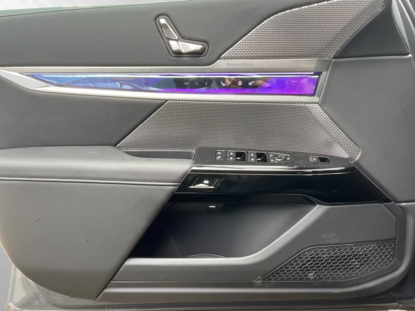 BMW 740 xDRIVE/300HP/M-SPORT/SKY-LOUNGE/360/ACC/MEMO/969f | Mobile.bg � ����������� 13