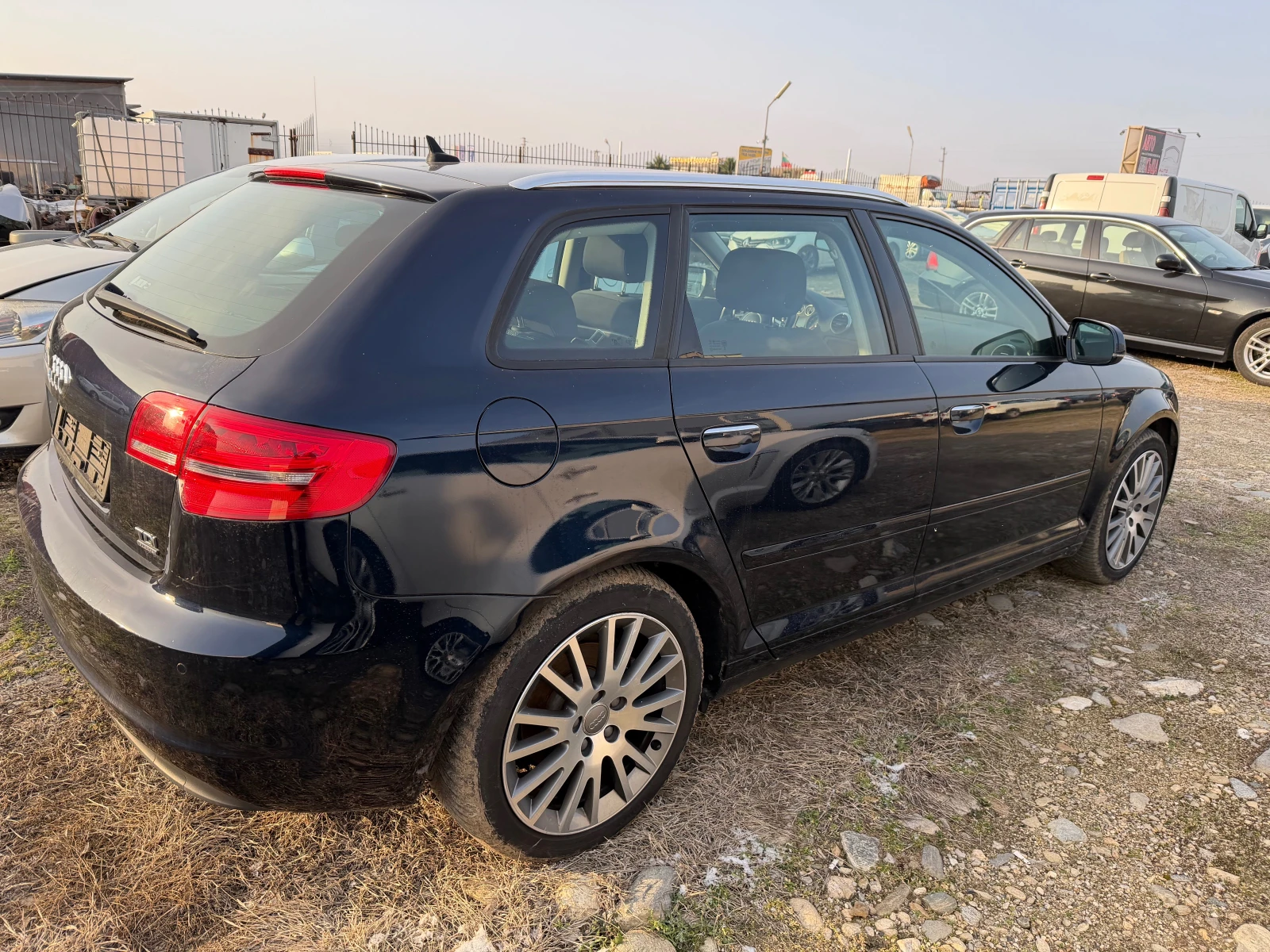 Audi A3 2.0 TDI QUATTRO(КАТО НОВА) - изображение 3