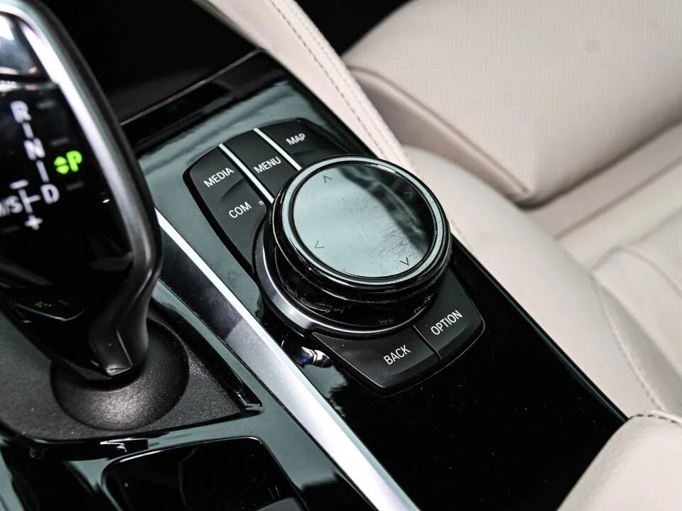 BMW 550 M-Performance * CARFAX * ���������� * (���� �� ��) | Mobile.bg � ����������� 16