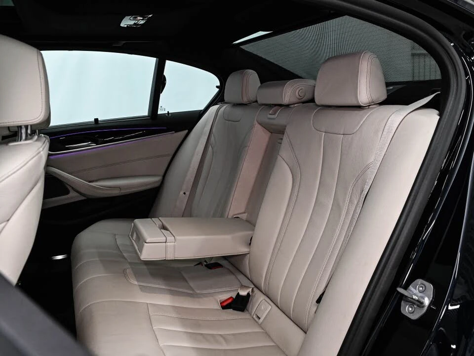 BMW 550 M-Performance * CARFAX * ���������� * (���� �� ��) | Mobile.bg � ����������� 10