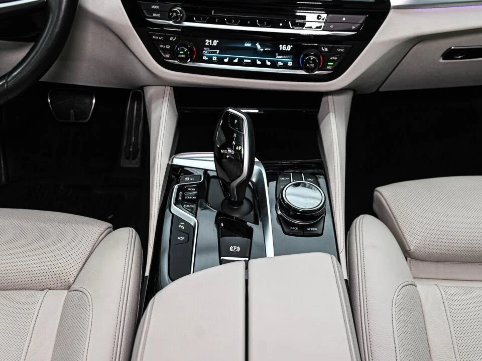 BMW 550 M-Performance * CARFAX * ���������� * (���� �� ��) | Mobile.bg � ����������� 14