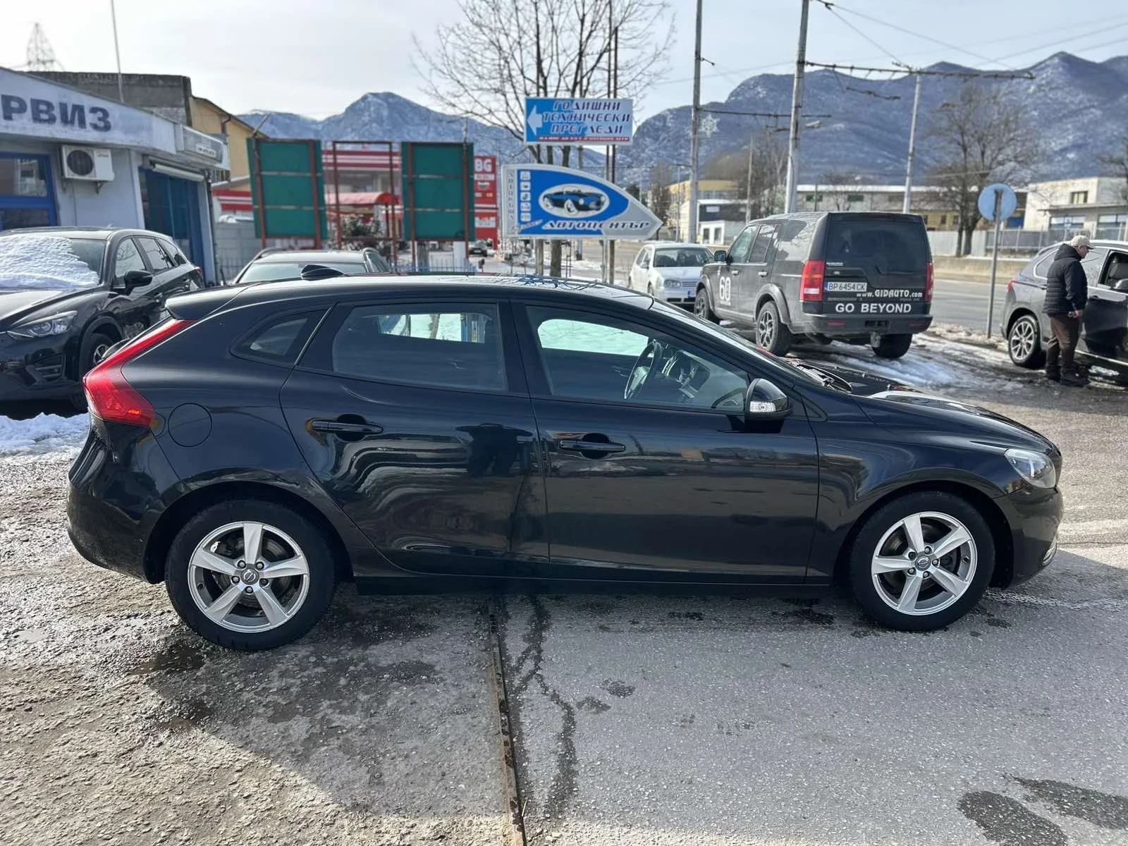 Volvo V40  - изображение 4