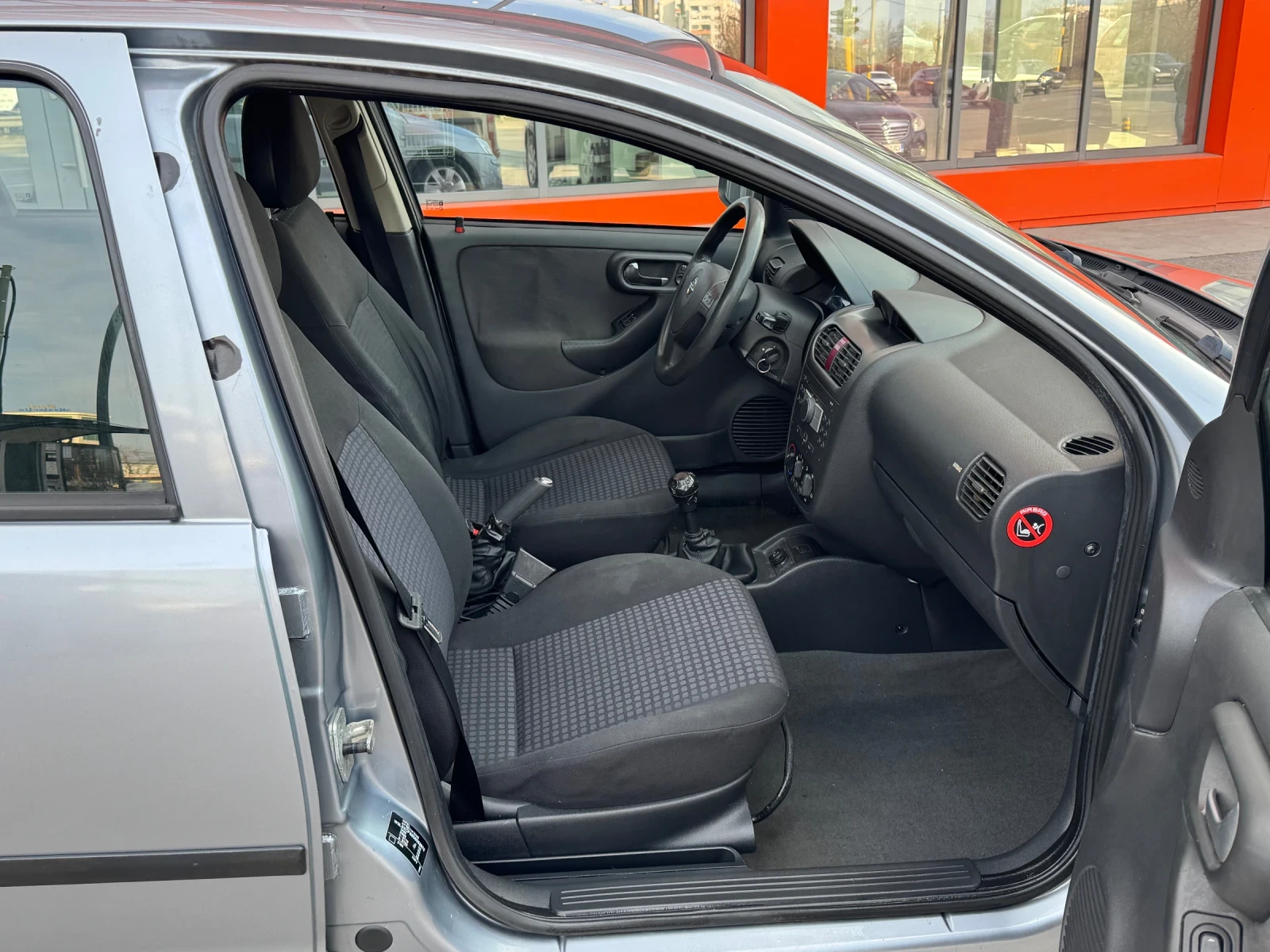 Opel Corsa 1.2, снимка 10 - Автомобили и джипове - 53757837