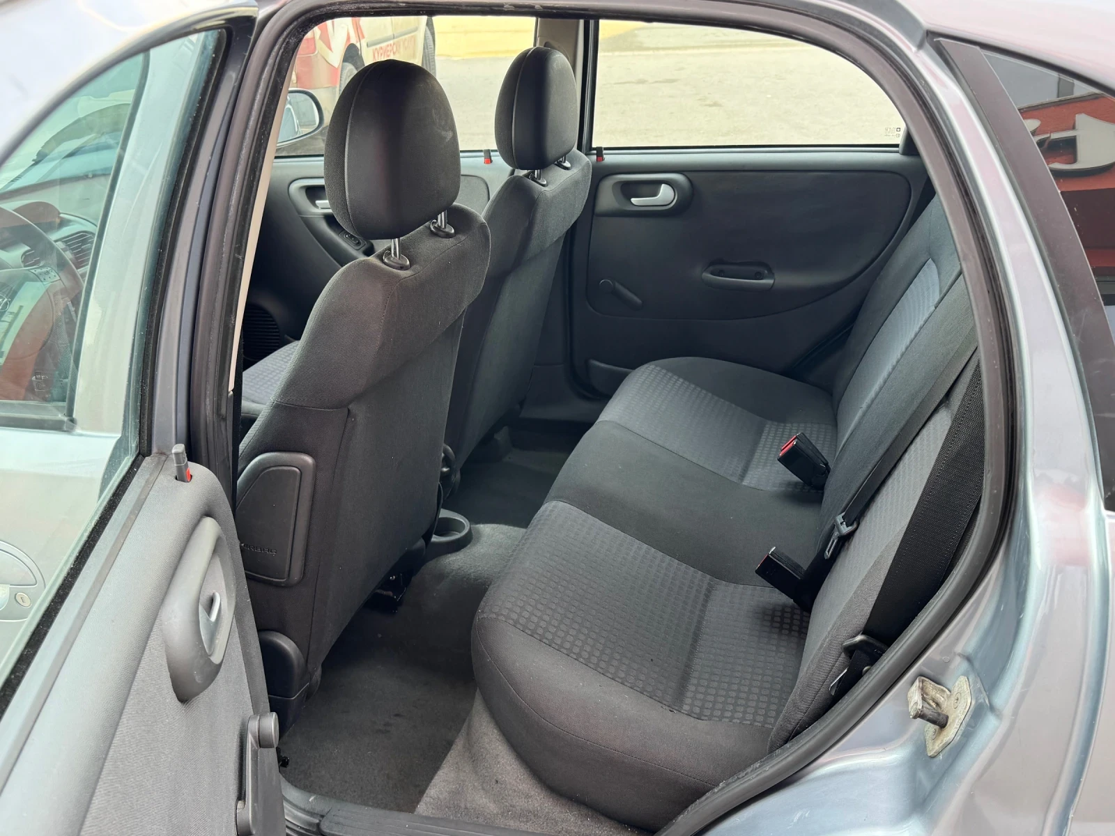 Opel Corsa 1.2, снимка 9 - Автомобили и джипове - 53757837