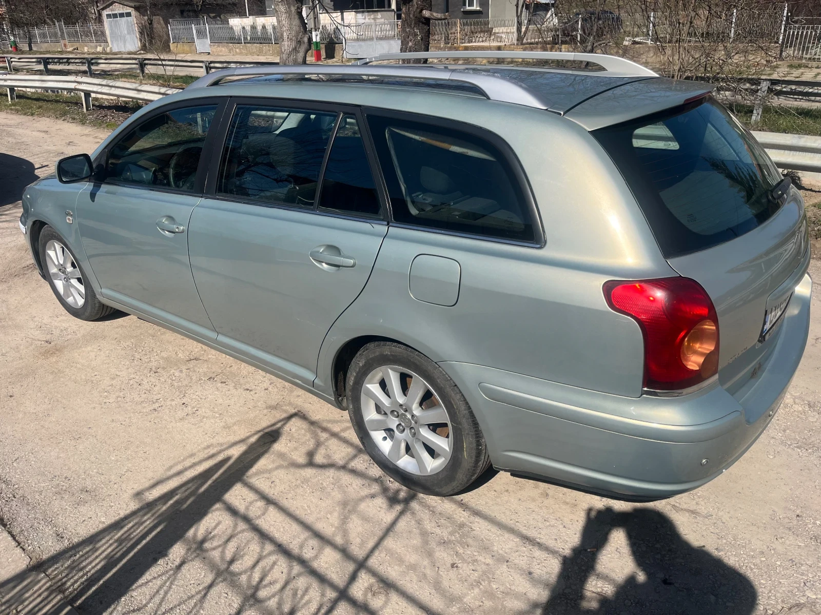 Toyota Avensis 2.0 d4d, снимка 5 - Автомобили и джипове - 53892570