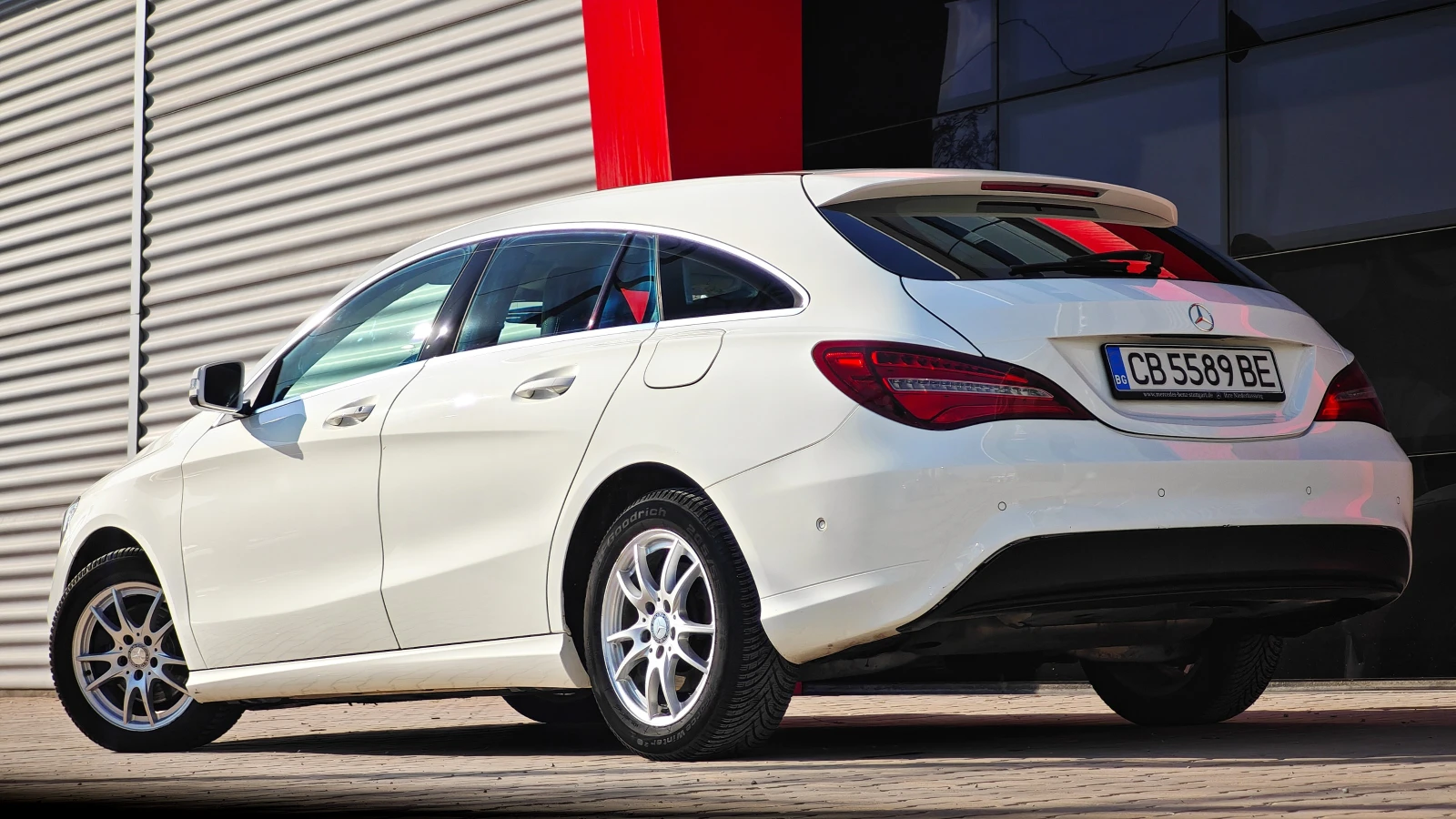 Mercedes-Benz CLA 200 200d Shooting brake 4MATIC Led Обслужена