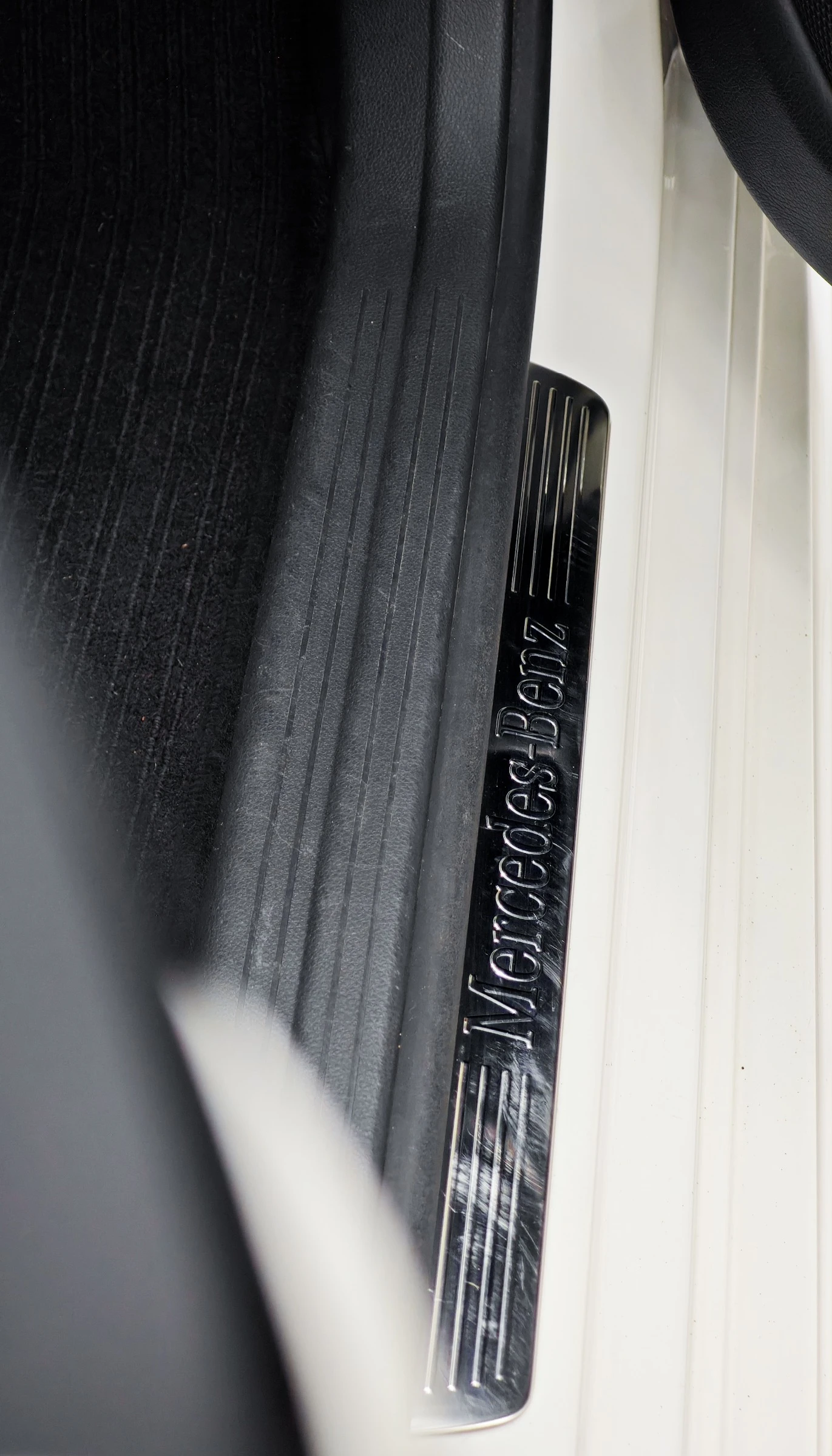 Mercedes-Benz CLA 200 200d Shooting brake 4MATIC Led Обслужена, снимка 9 - Автомобили и джипове - 53901408